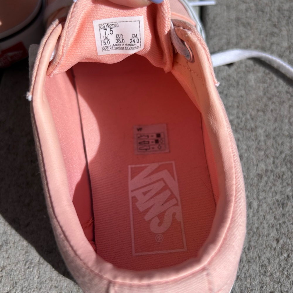 Vans Women's 7.5 Peach Salmon Canvas Skater Casual Sneakers Shoes - Picture 8 of 9